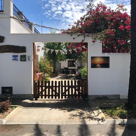 Gasthaus Lo Segador El Poble Nou del Delta Exterior foto