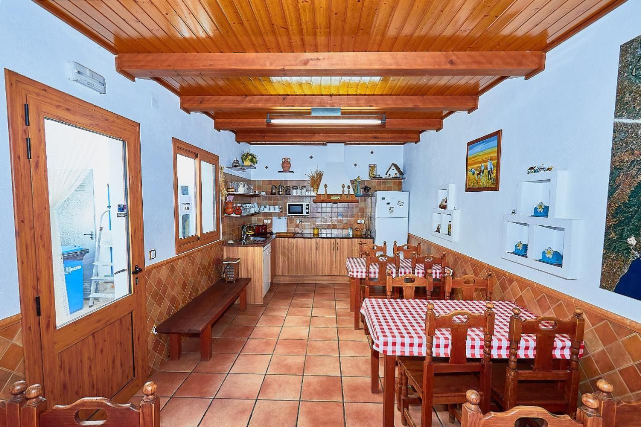 Gasthaus Lo Segador El Poble Nou del Delta Exterior foto